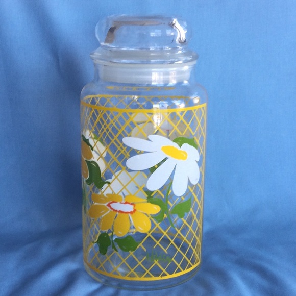 HILDI jar, lattice and Daisies, made by Anchor Hocking in the 1970’s. - Picture 1 of 7